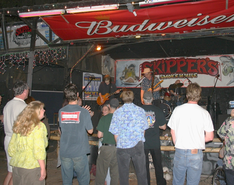 webb45-crowd10.jpg