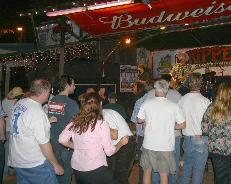 webb46-crowd11.jpg